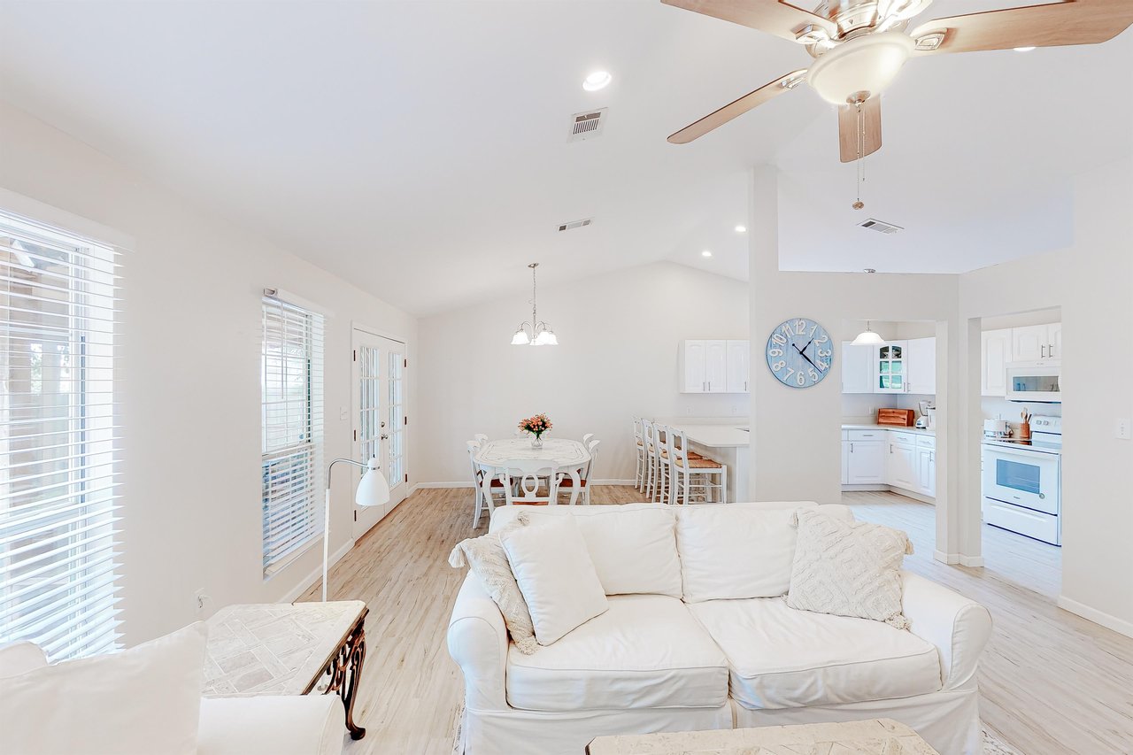 Cozy Bramble Getaway 4