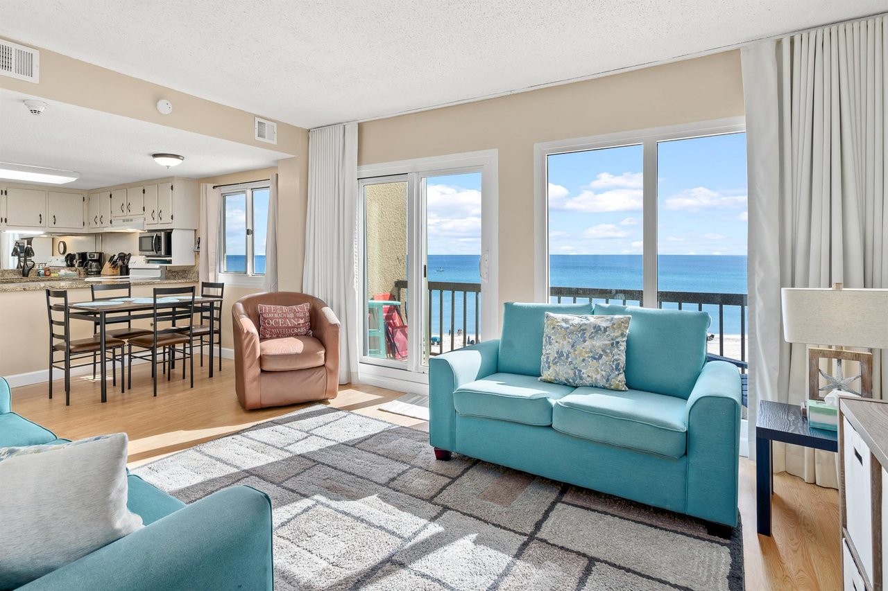 Pinnacle Port A319 1