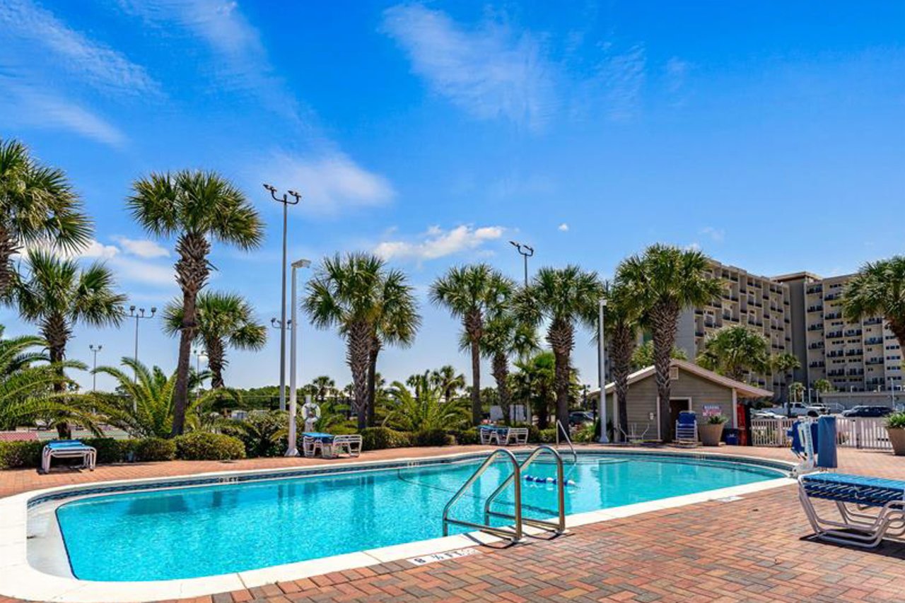 Pinnacle Port A319 4