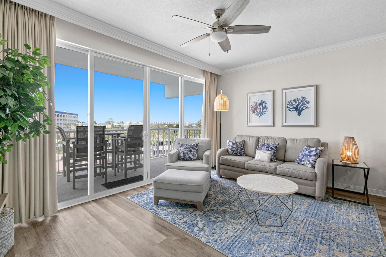 Destin West Resort  Gulfside 409 4