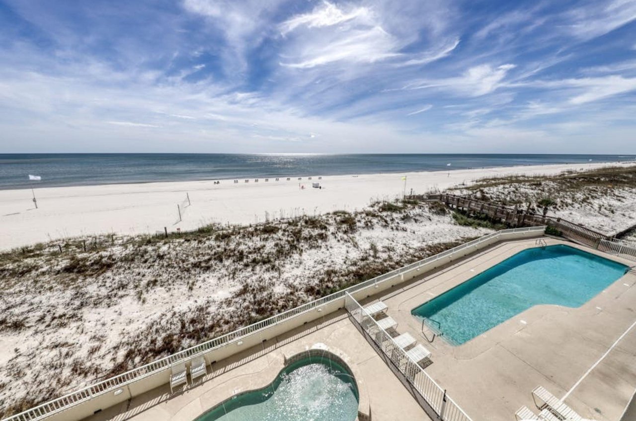 Overhead view of the childrens pool next to the outdoor swimming pool