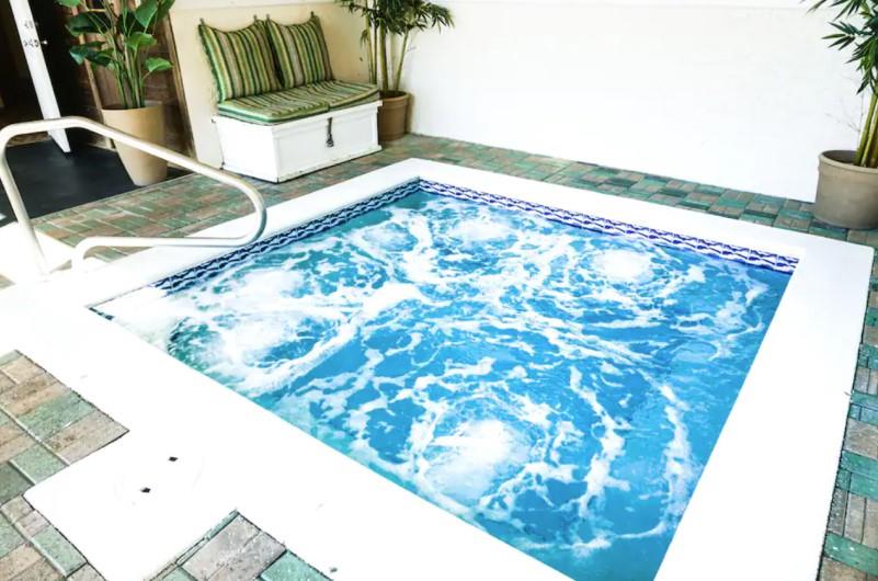 472997 Landmark Holiday Beach Resort  1291 0 20216 4553