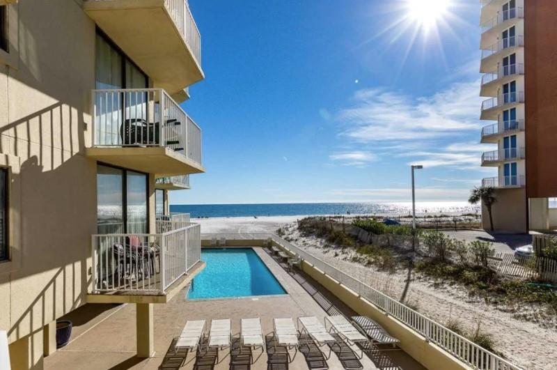 Gulf Shores The Whaler Pool