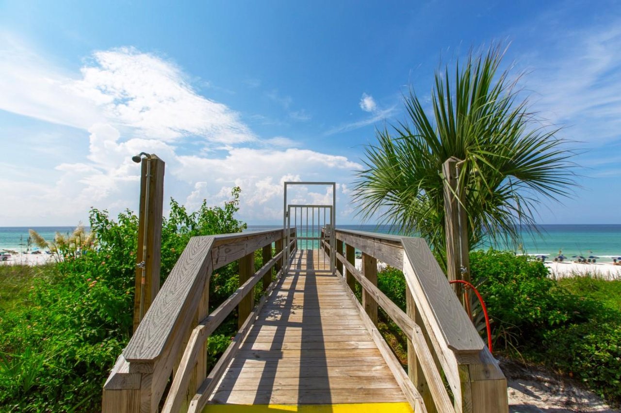 Villas at Santa Rosa Beach Rentals in Highway 30A Florida Boardwalk Beach Access