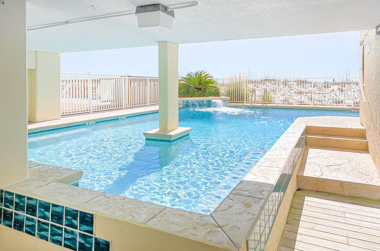 473576 Castaways  1455 0 202311 42