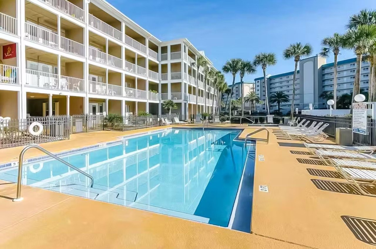 Amenities at Grand Caribbean East and West include an outdoor pool