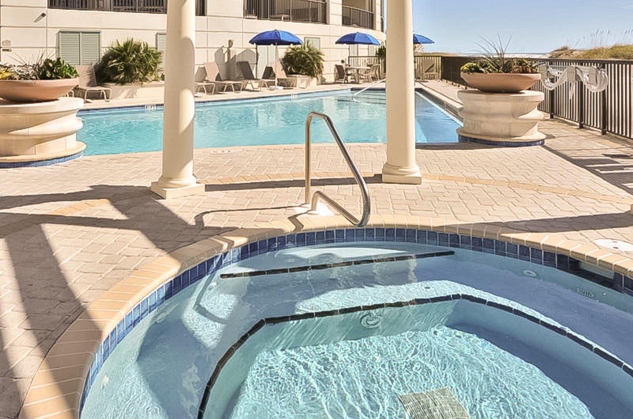 474134 Bella Riva Condos  1553 0 20239 14