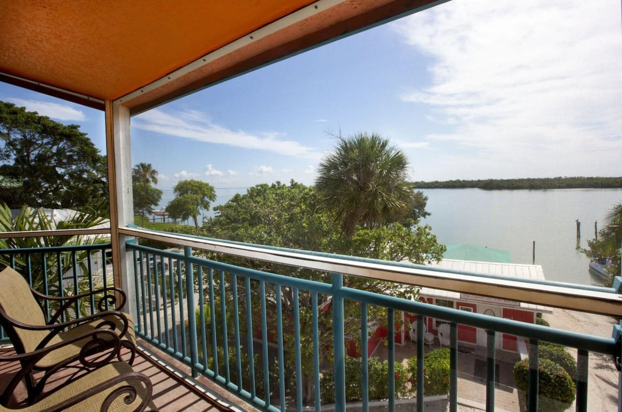 Private balconies offer Gulf and beach views