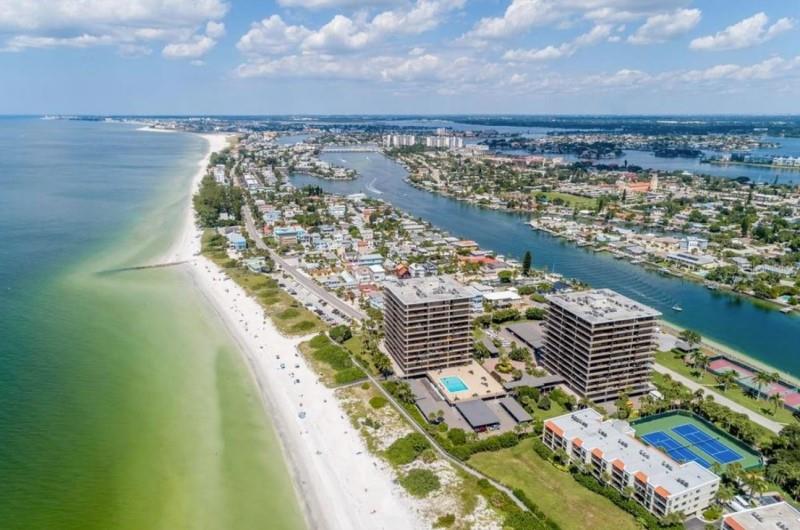 Mansions by the Sea St Pete and Treasure Island Florida
