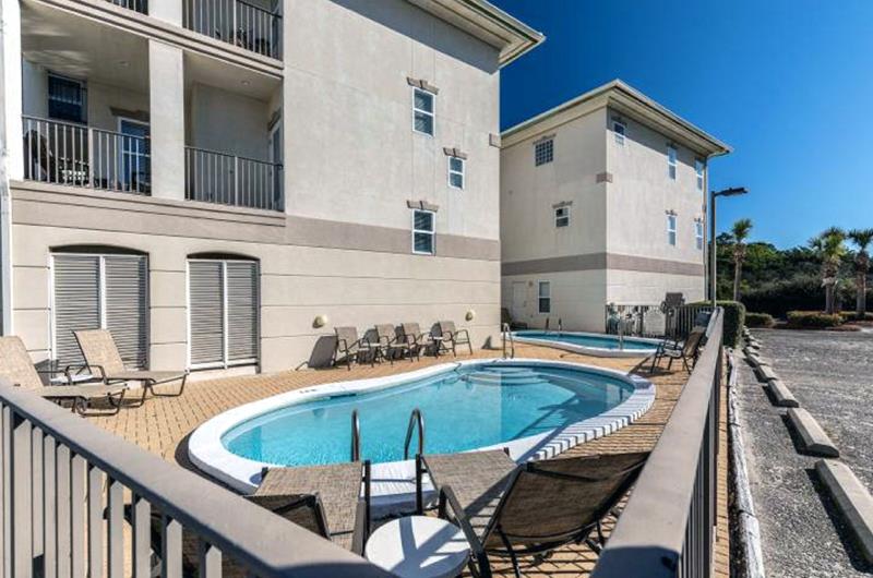 476628 Legacy Townhomes  1820 0 202111 5132