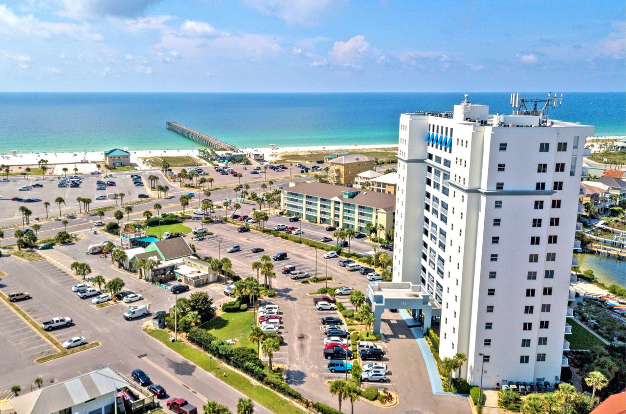 South Harbour is only a short walk away from stunning Gulf beaches