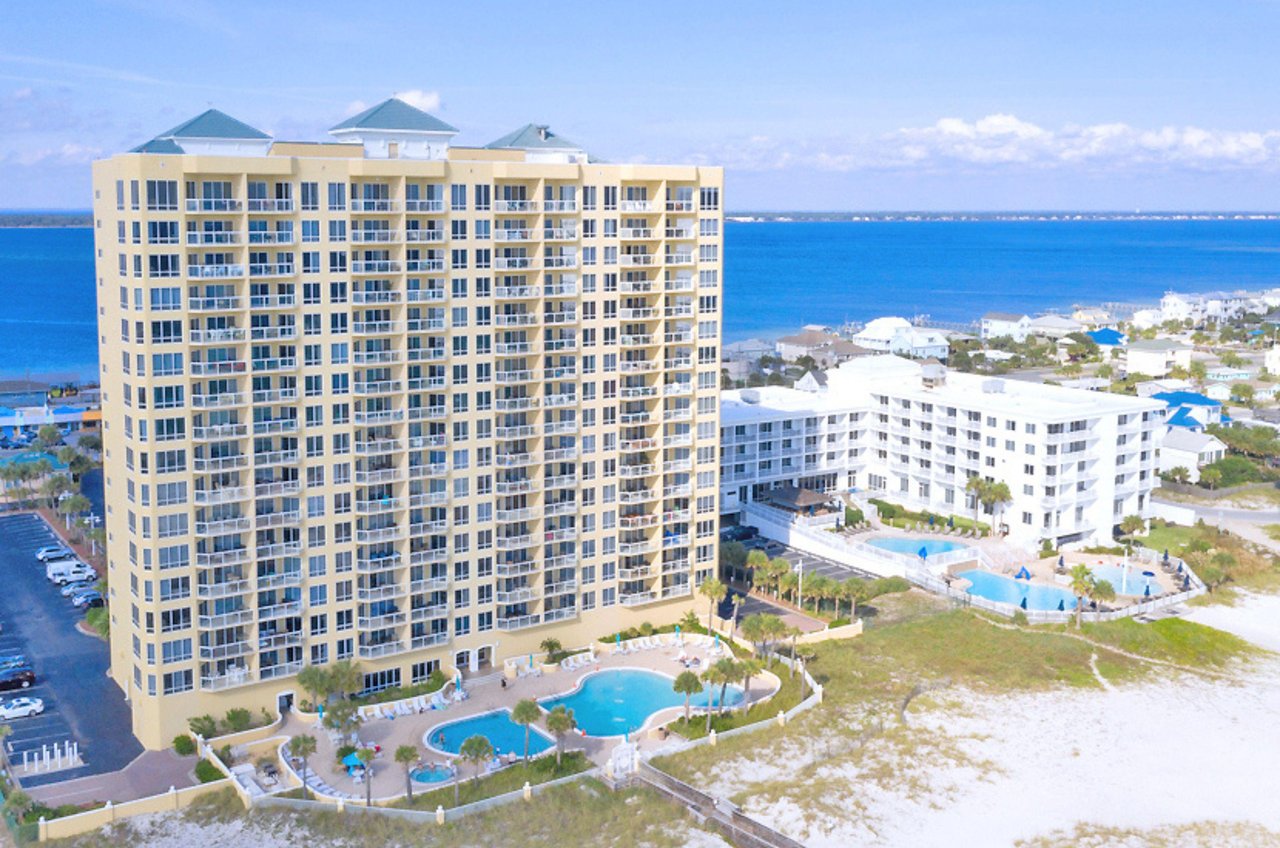 The Emerald Isle Condominums offer easy beach access