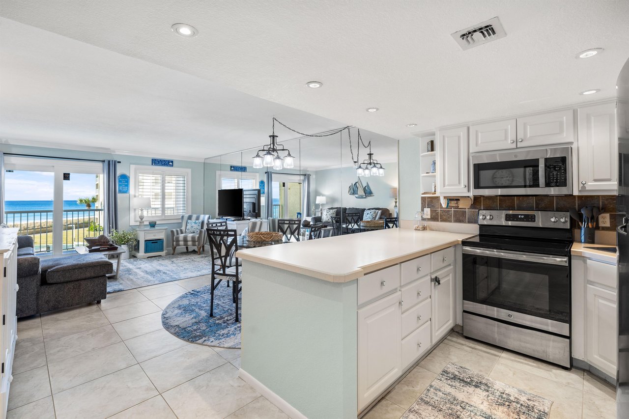 Holiday Surf and Racquet Unit 316 3