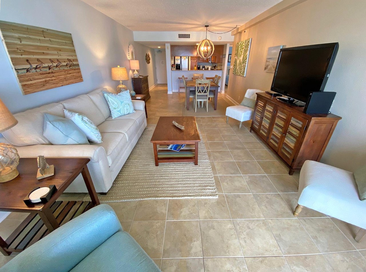 Regency Towers 404E 5