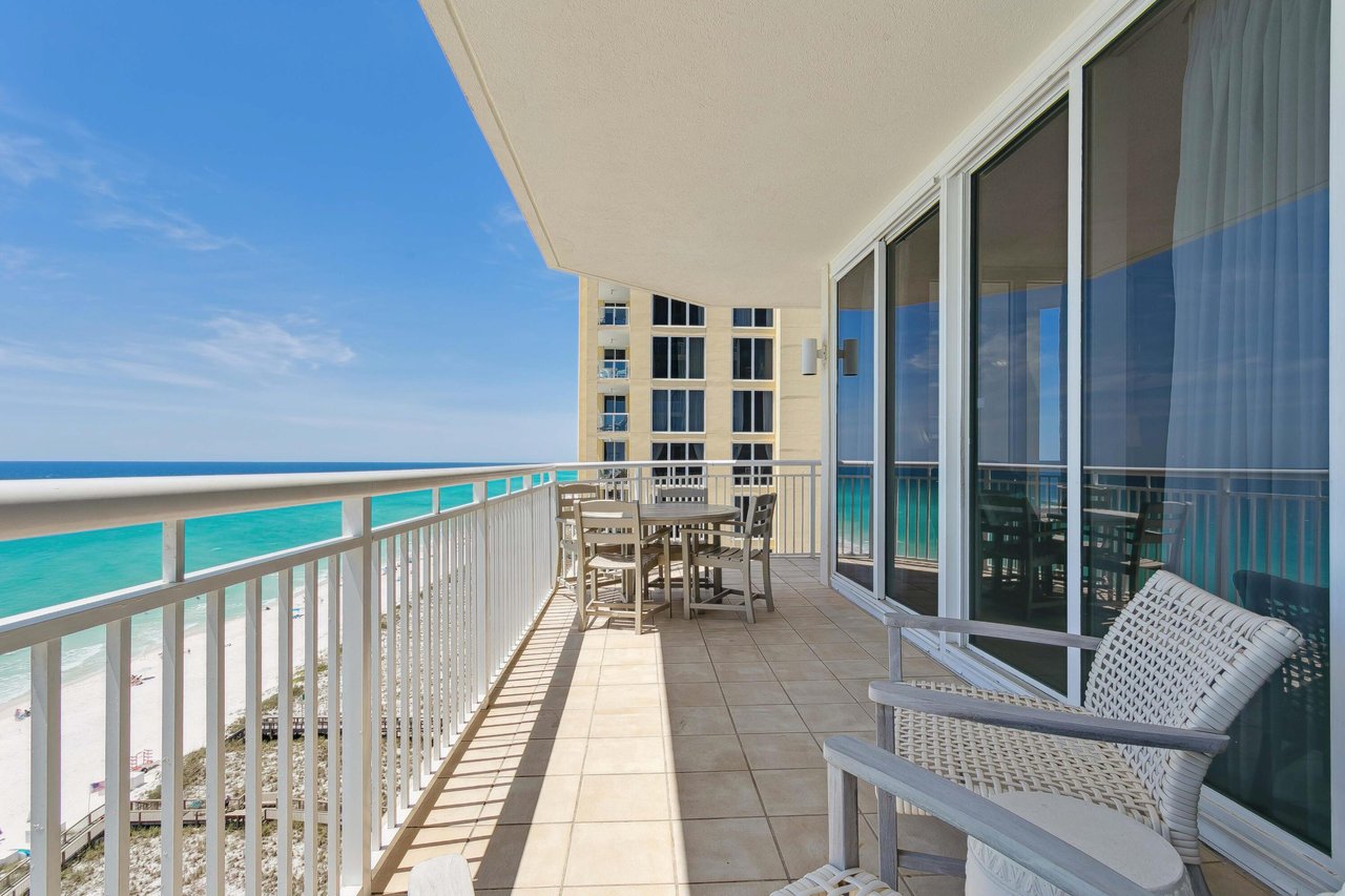 The Pearl of Navarre 1106 4