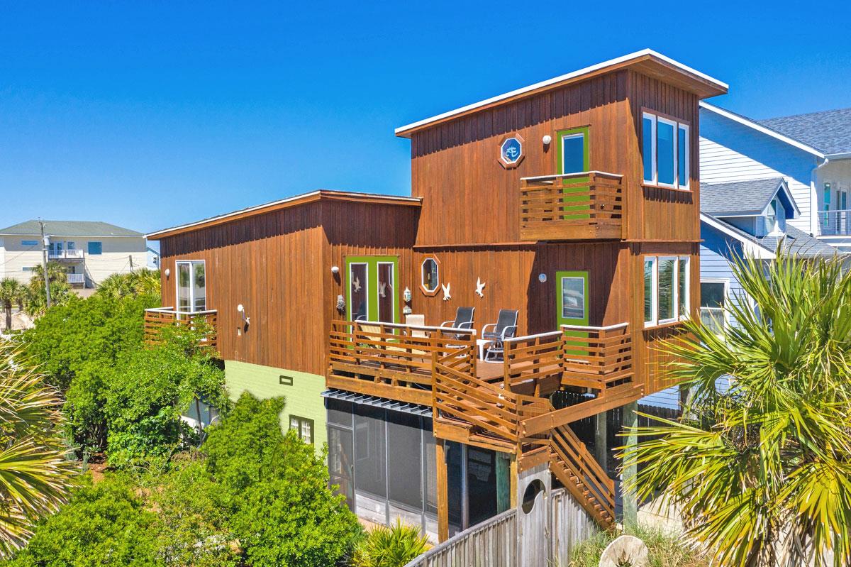 Ariola 107  The Treehouse 1