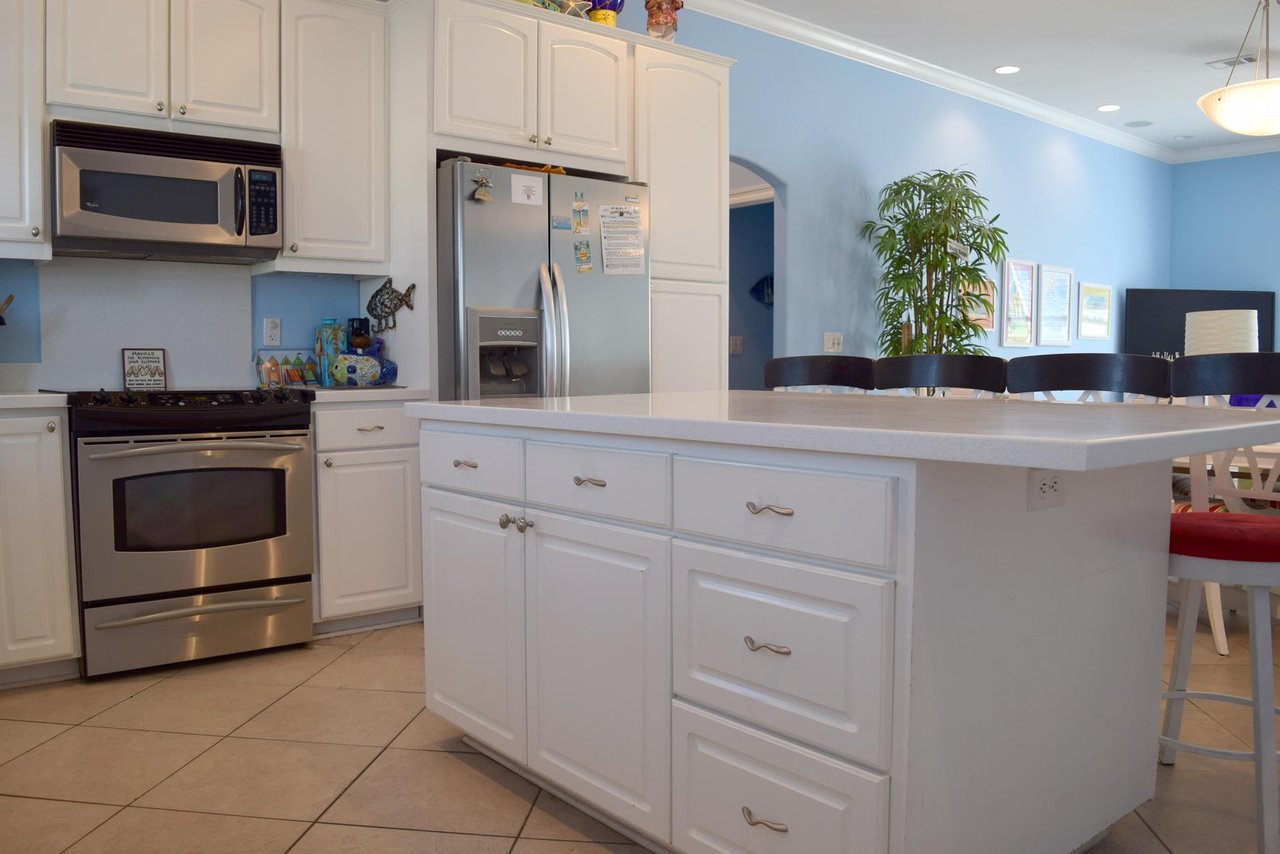 Maldonado 102  Bella Blue 5