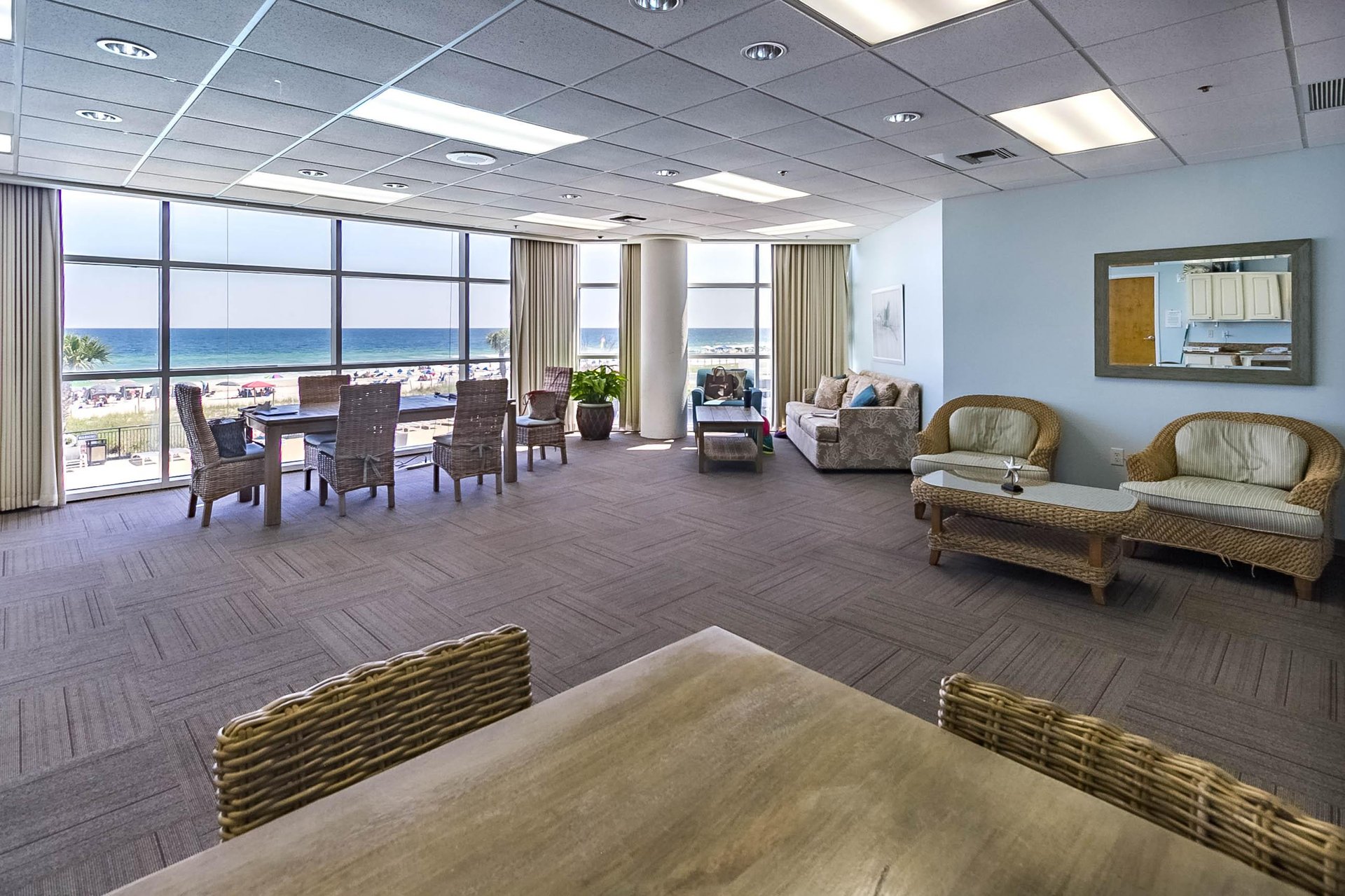 Palacio 605 Beach Baby