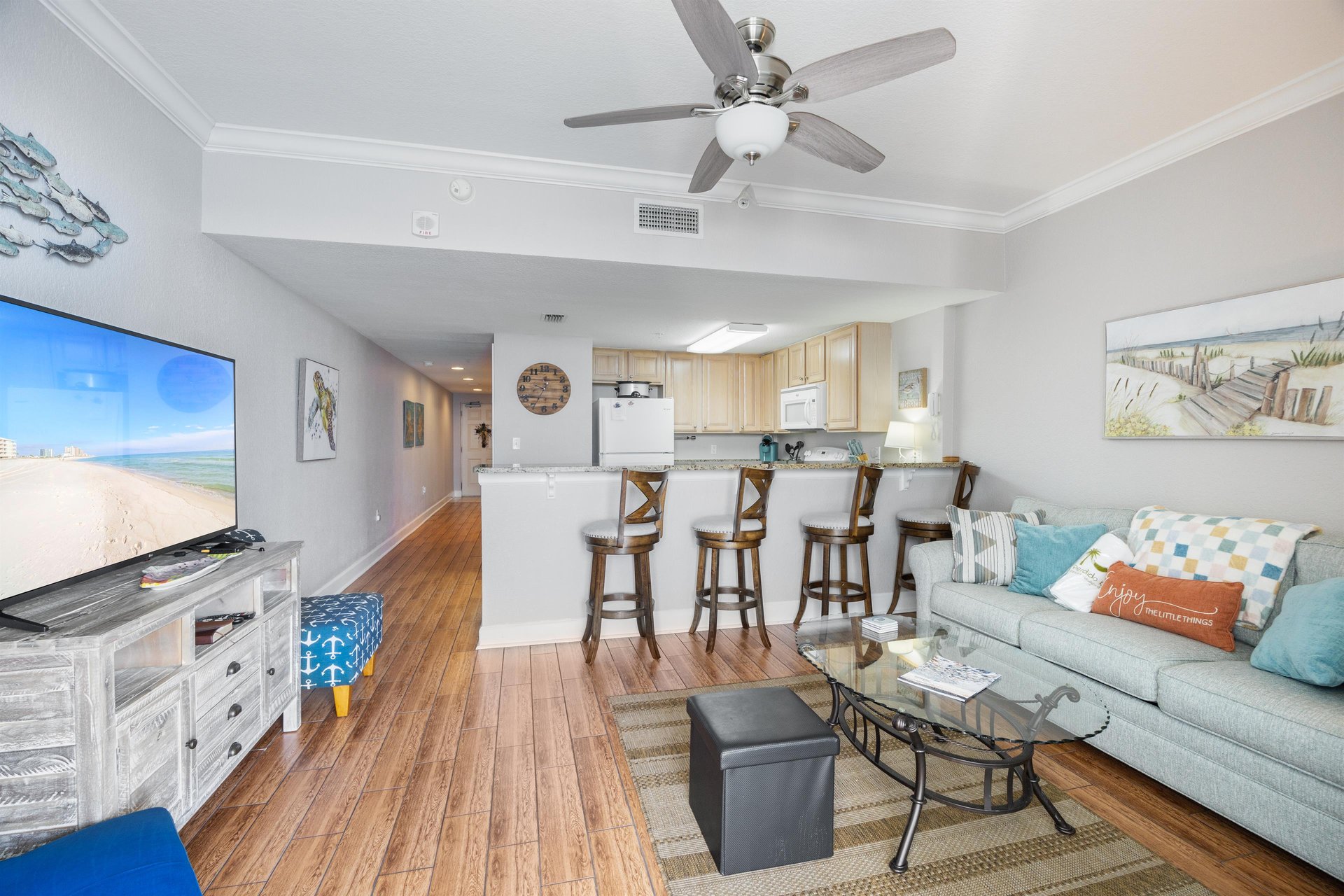 Harbour Pointe 605 by PKRM