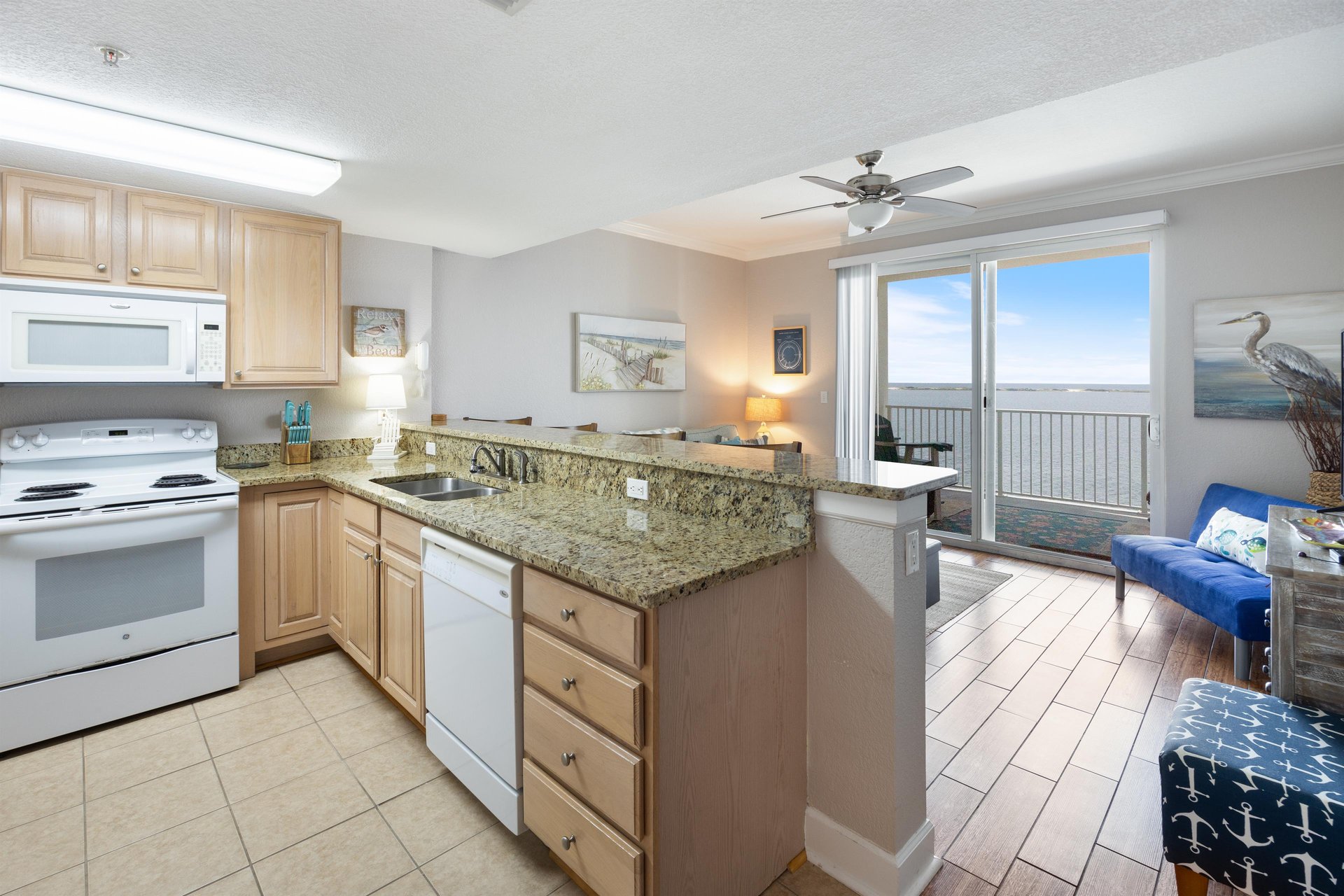 Harbour Pointe 605 by PKRM