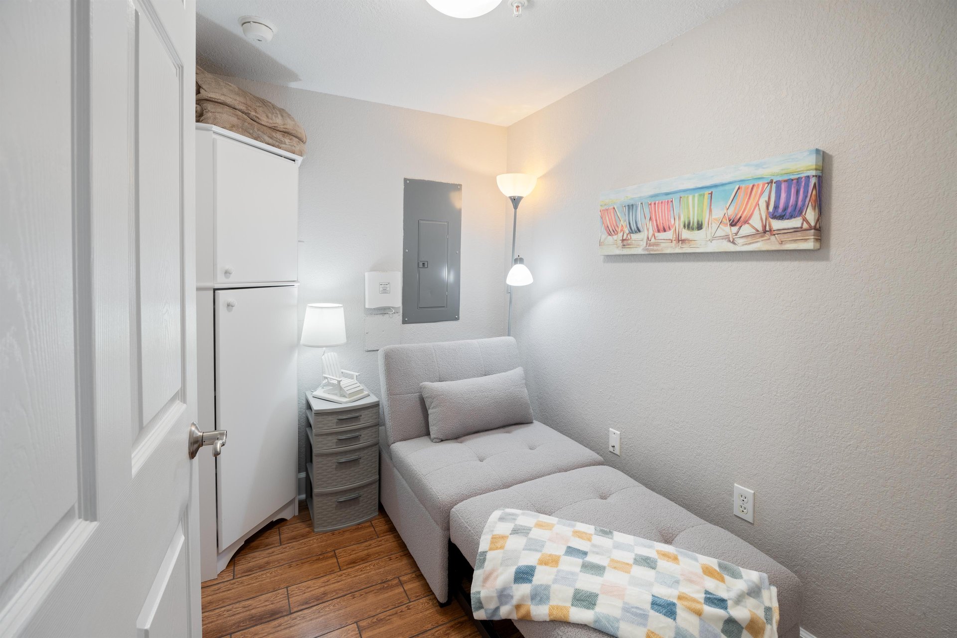 Harbour Pointe 605 by PKRM