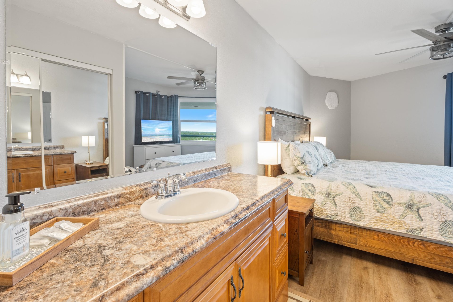 Perdido Sun Resort 1006 by PKRM