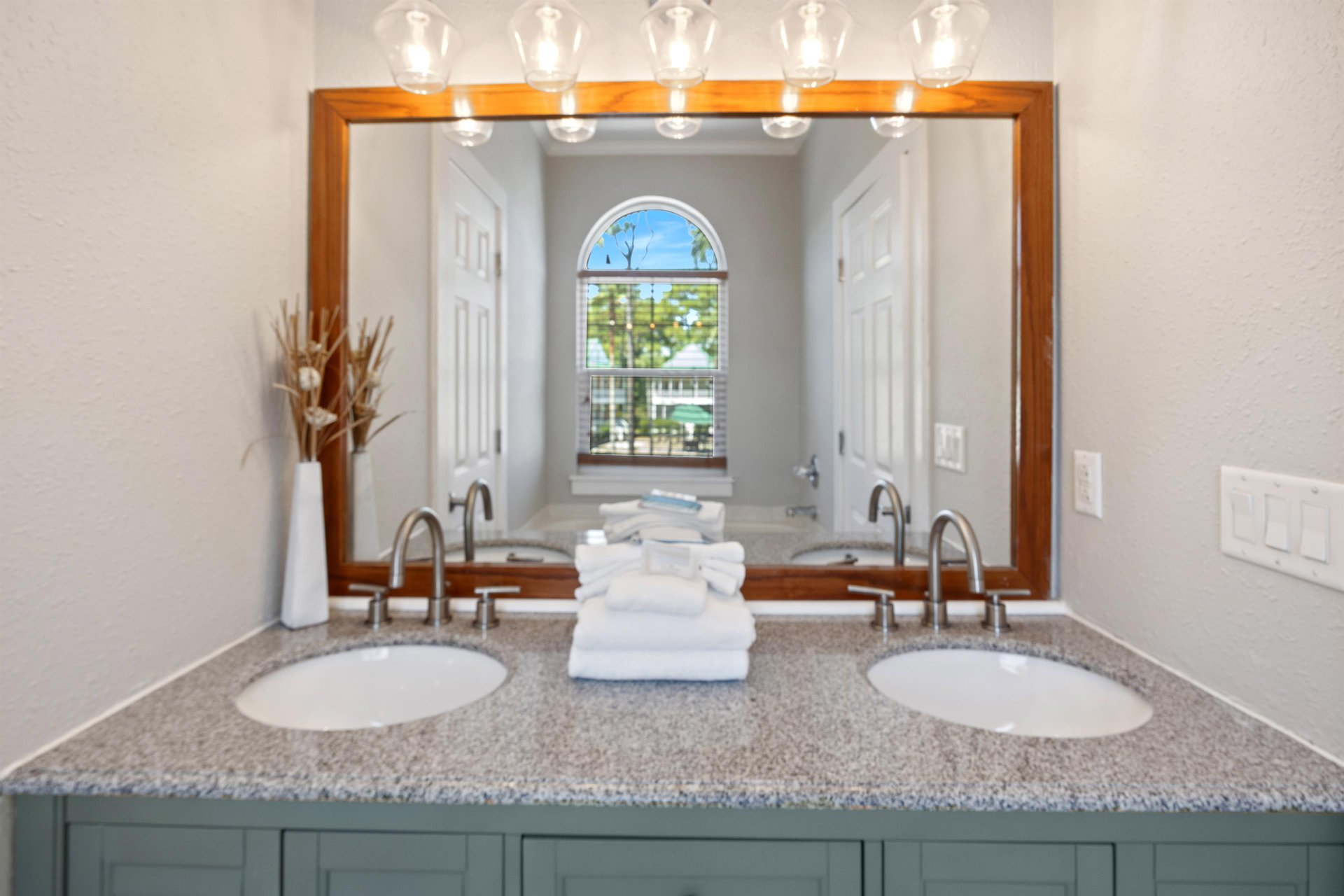 Captain No Shoes 8B by PKRM