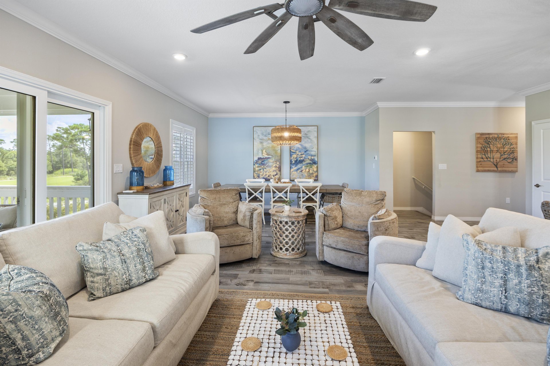 Imagine yourself in all this luxe...at the beach.