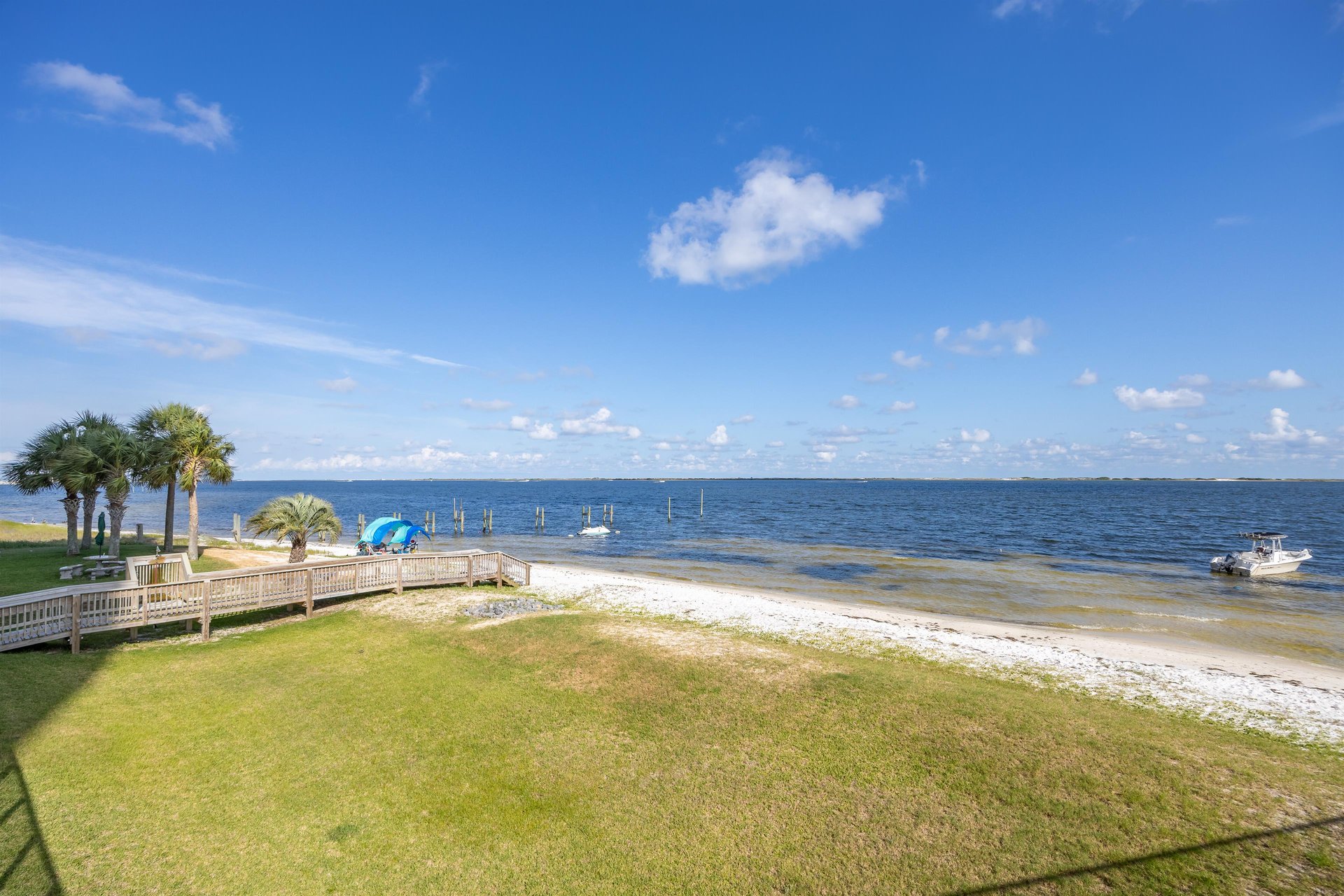 See listing description for more details about bringing your boat to Harbour Pointe.