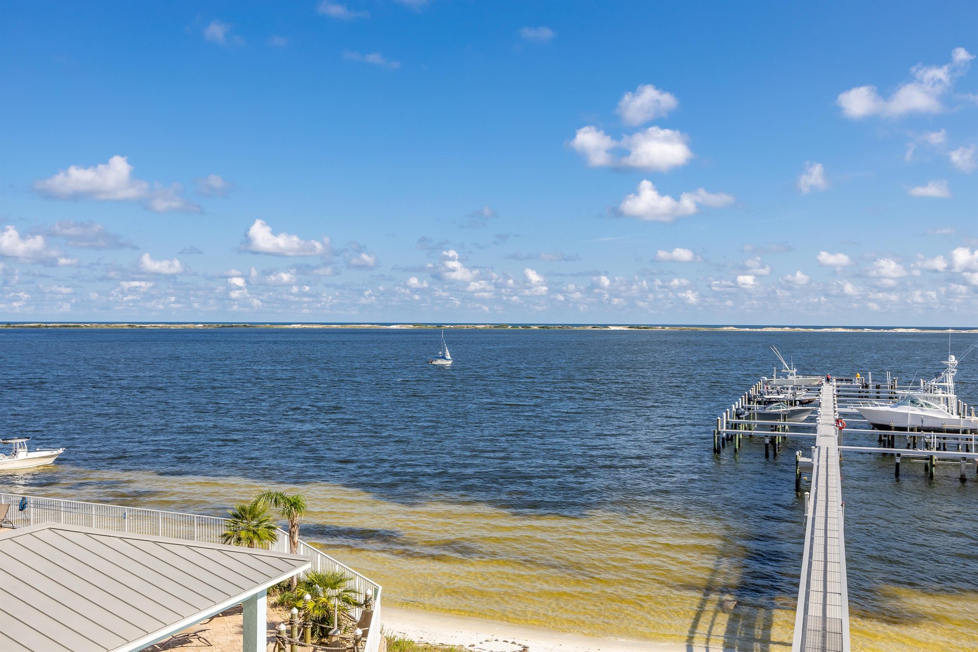 See listing description for more details about bringing your own boat to Harbour Pointe.