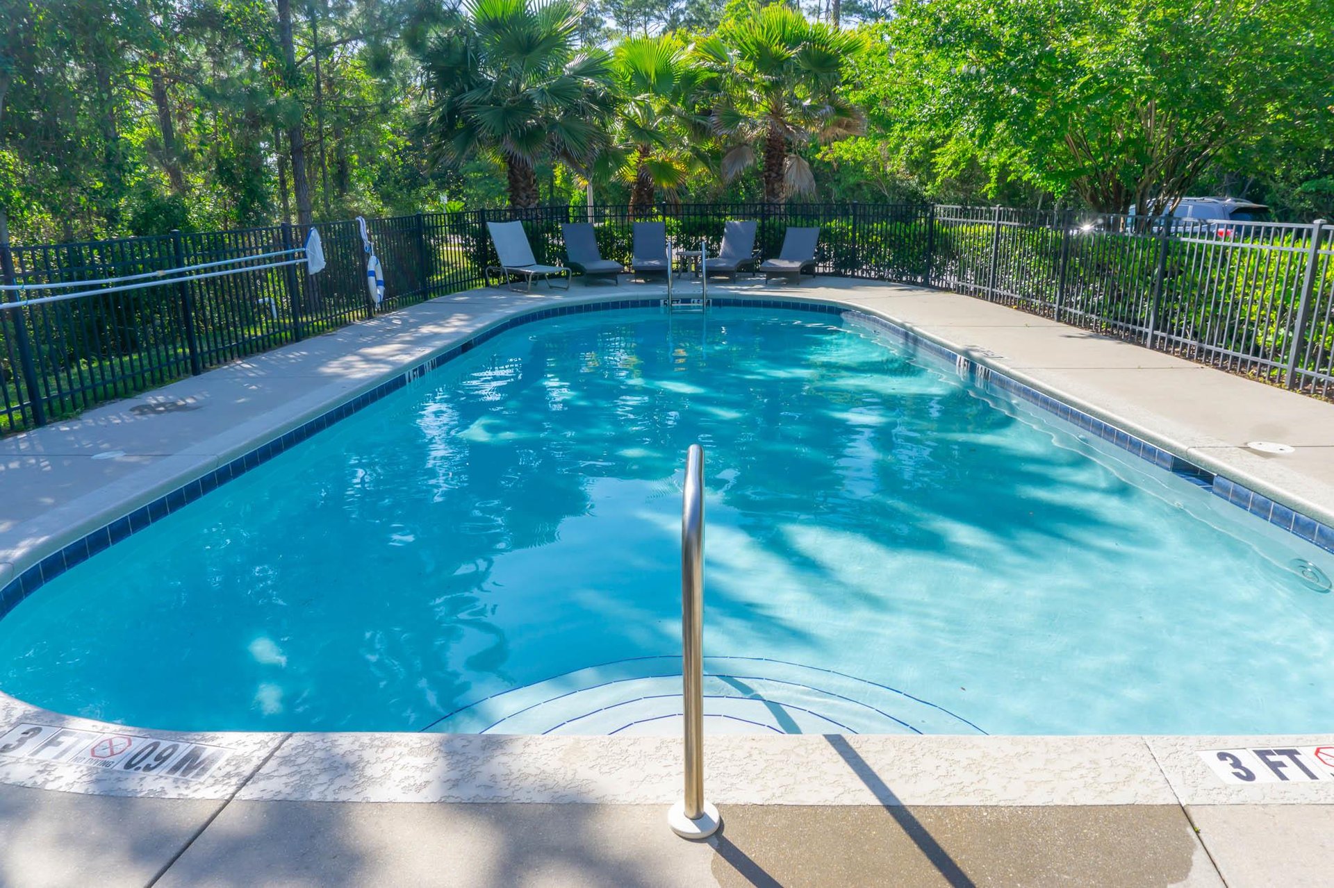 Community pool