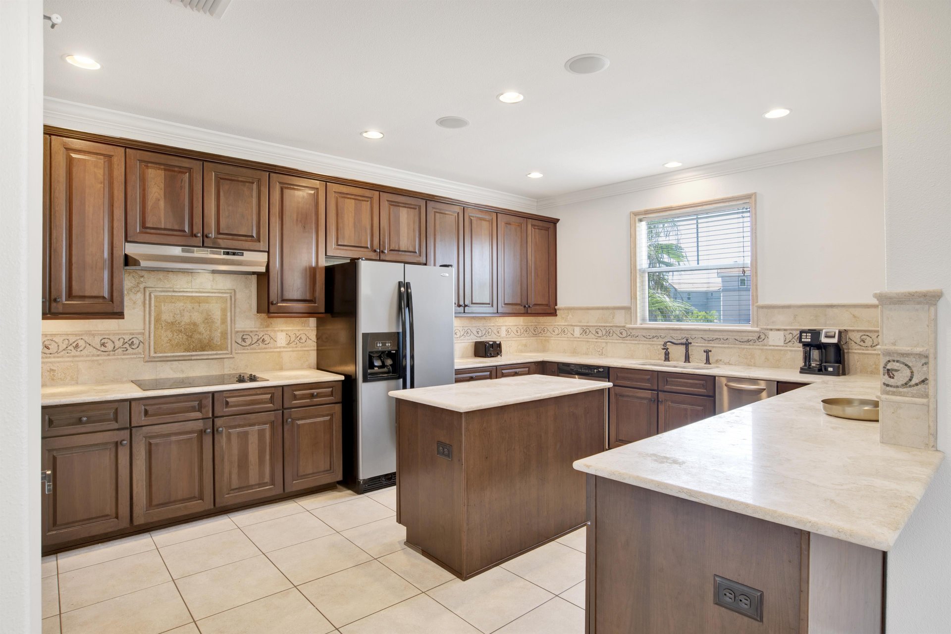 Modern kitchen is fully equipped.