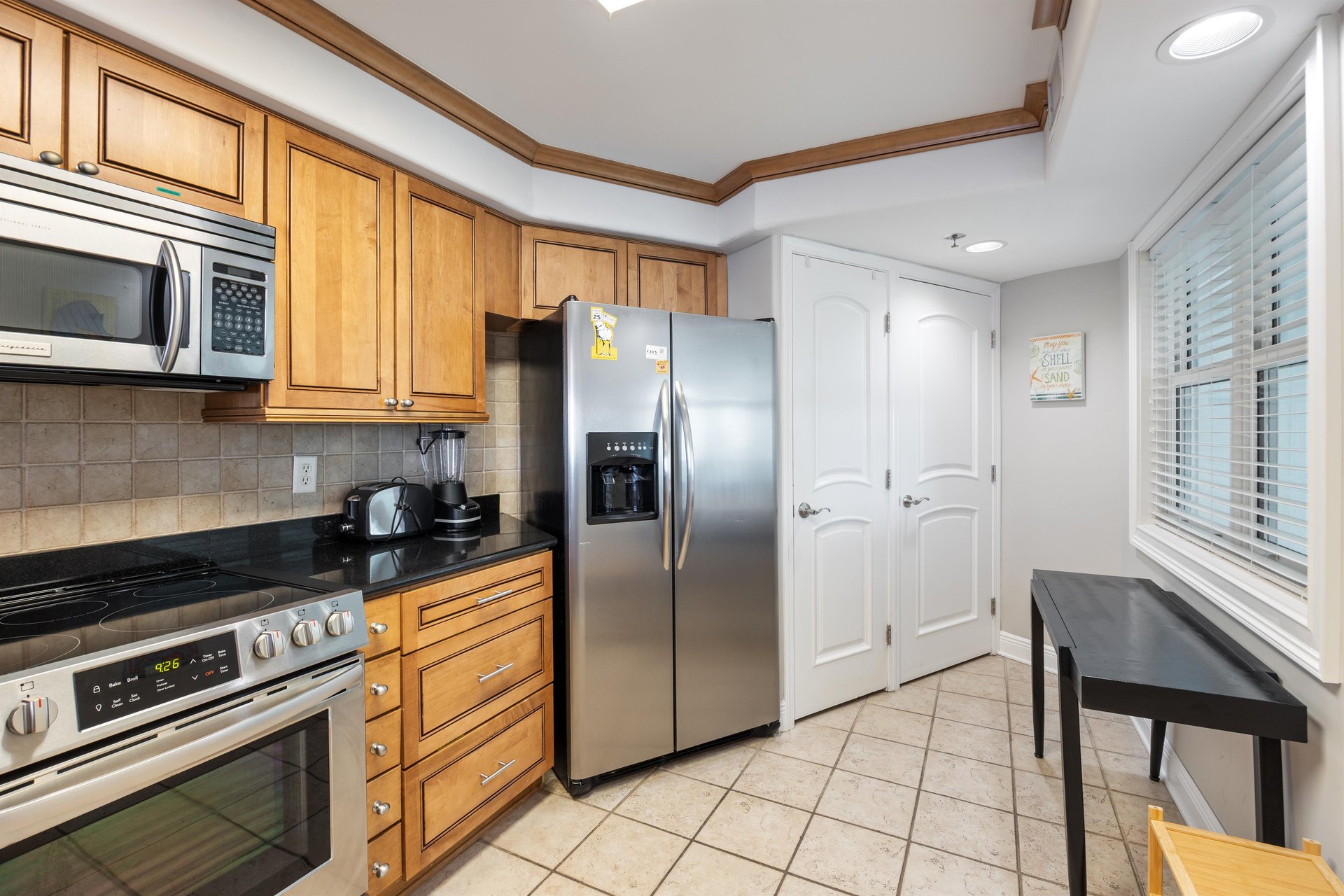 Stainless appliances.