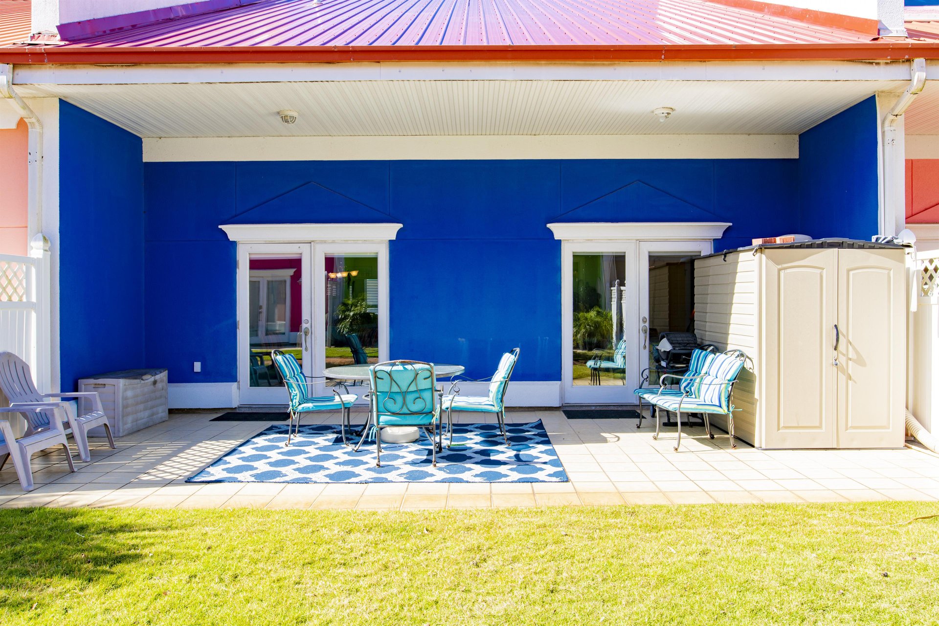 Your private back porch area