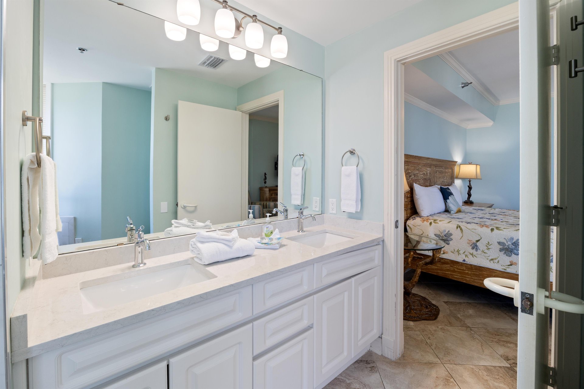 Seaside Sanctuary Beach Colony39s Beachfront Condo Invites T