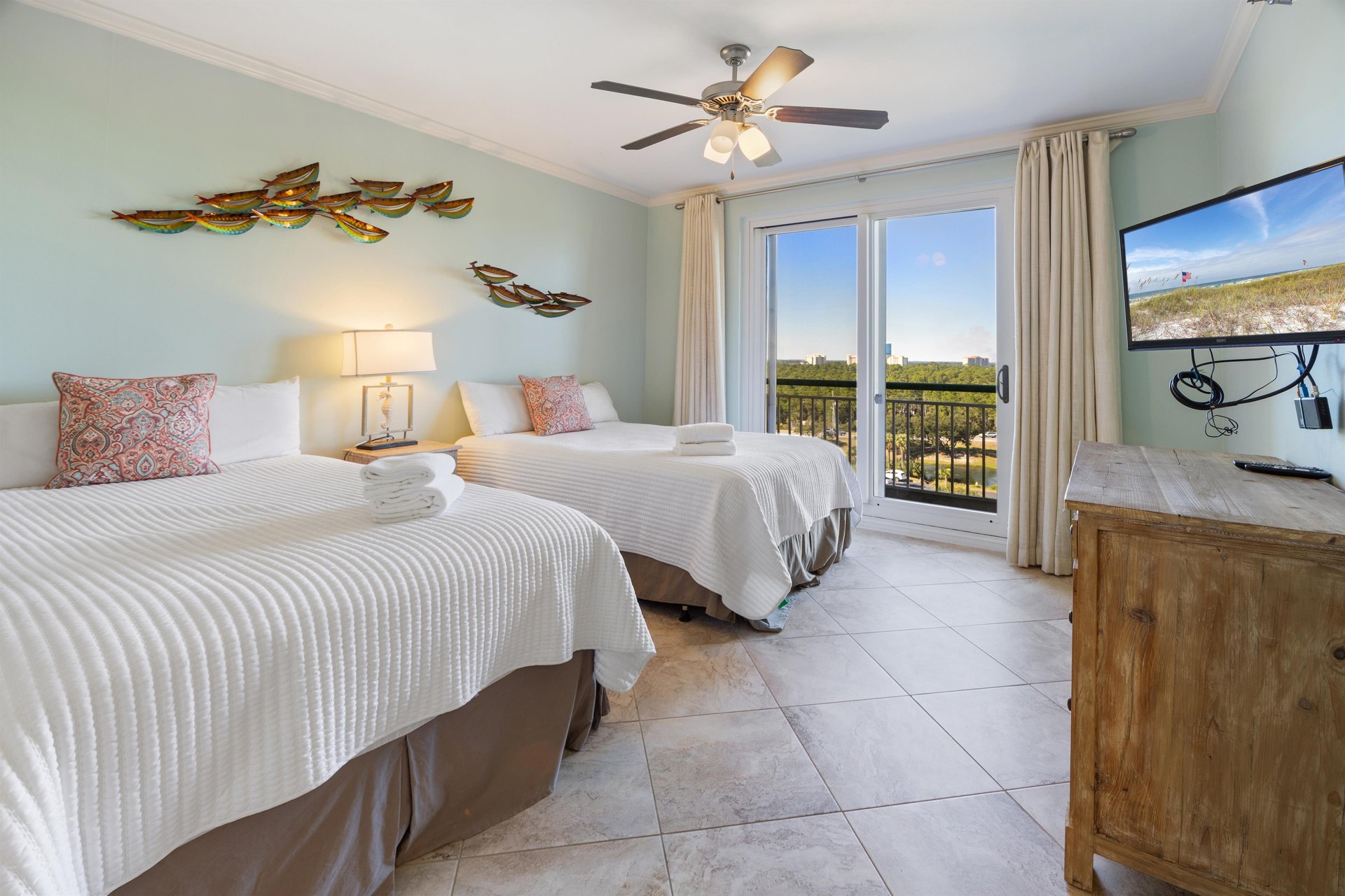 Seaside Sanctuary Beach Colony39s Beachfront Condo Invites T