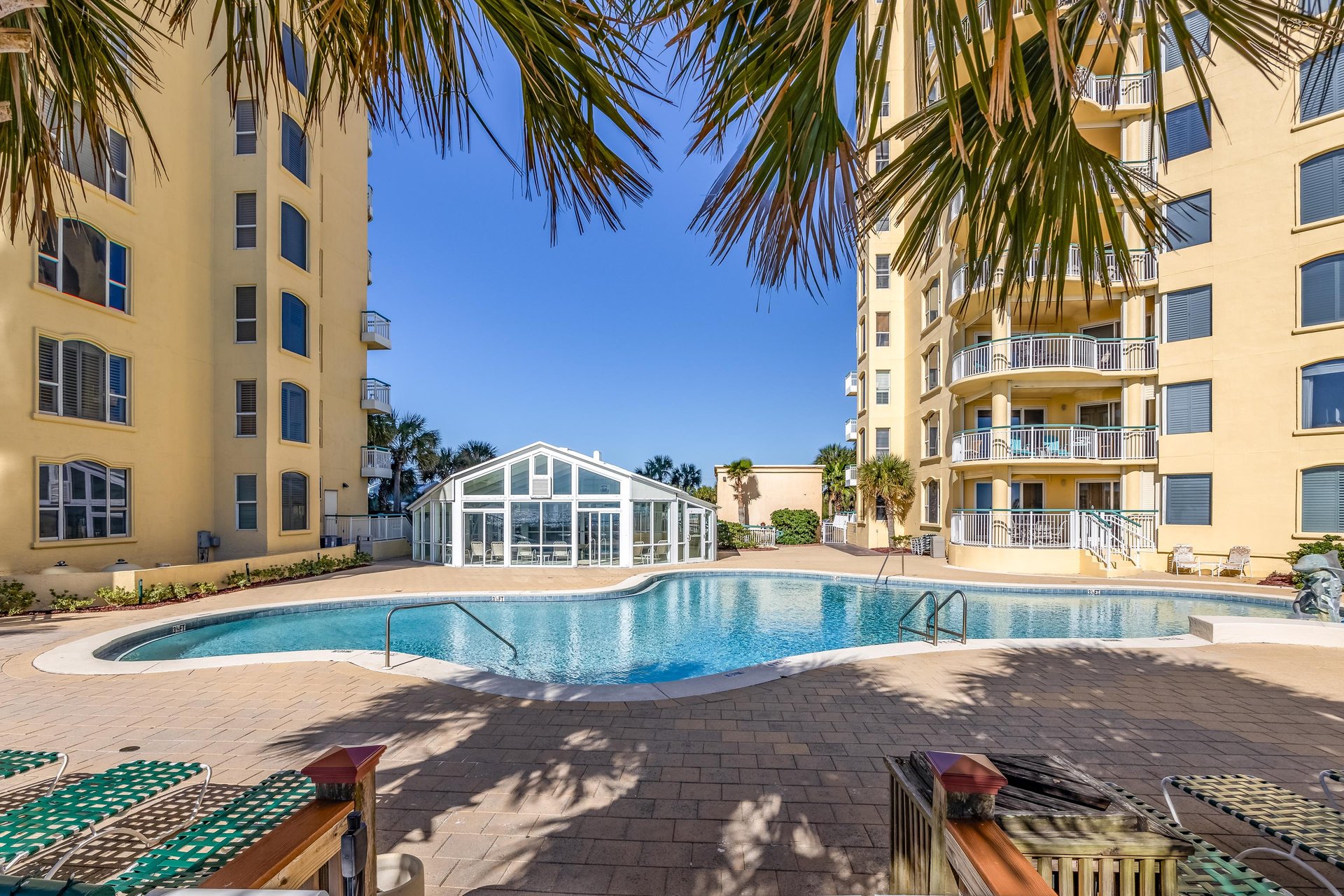 Seaside Sanctuary Beach Colony39s Beachfront Condo Invites T