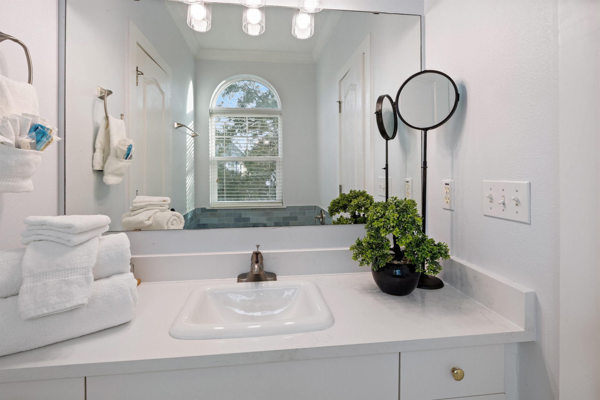 Sandy Toes Bungalow Unit 1A at Purple Parrot by PKRM