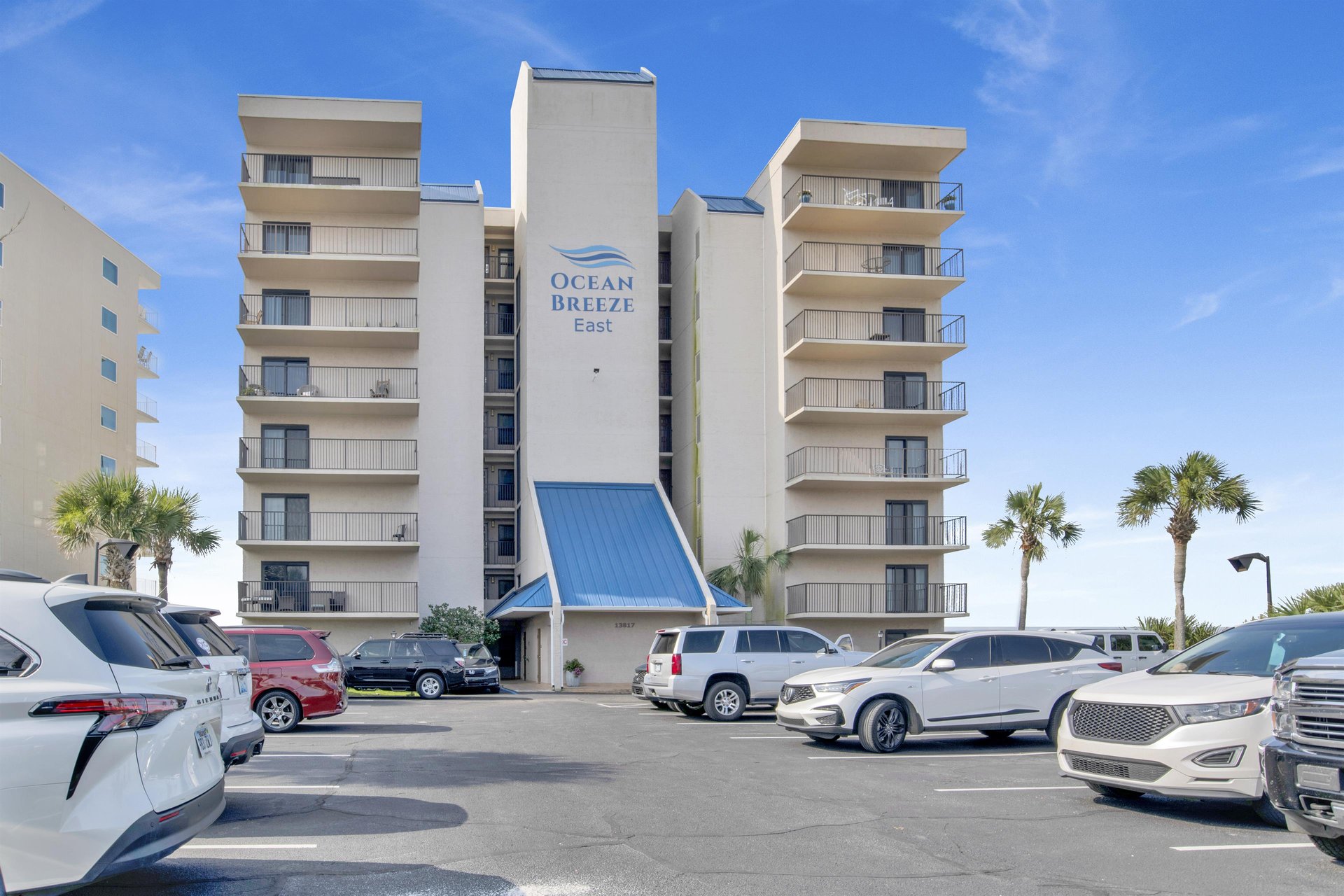 Ocean Breeze East 404 by PKRM