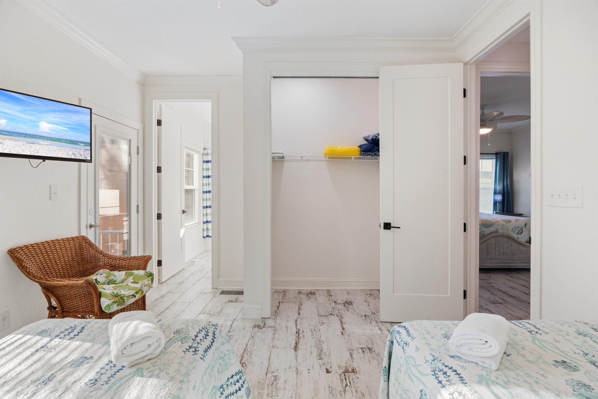 Perdi Paradise 11A by PKRM