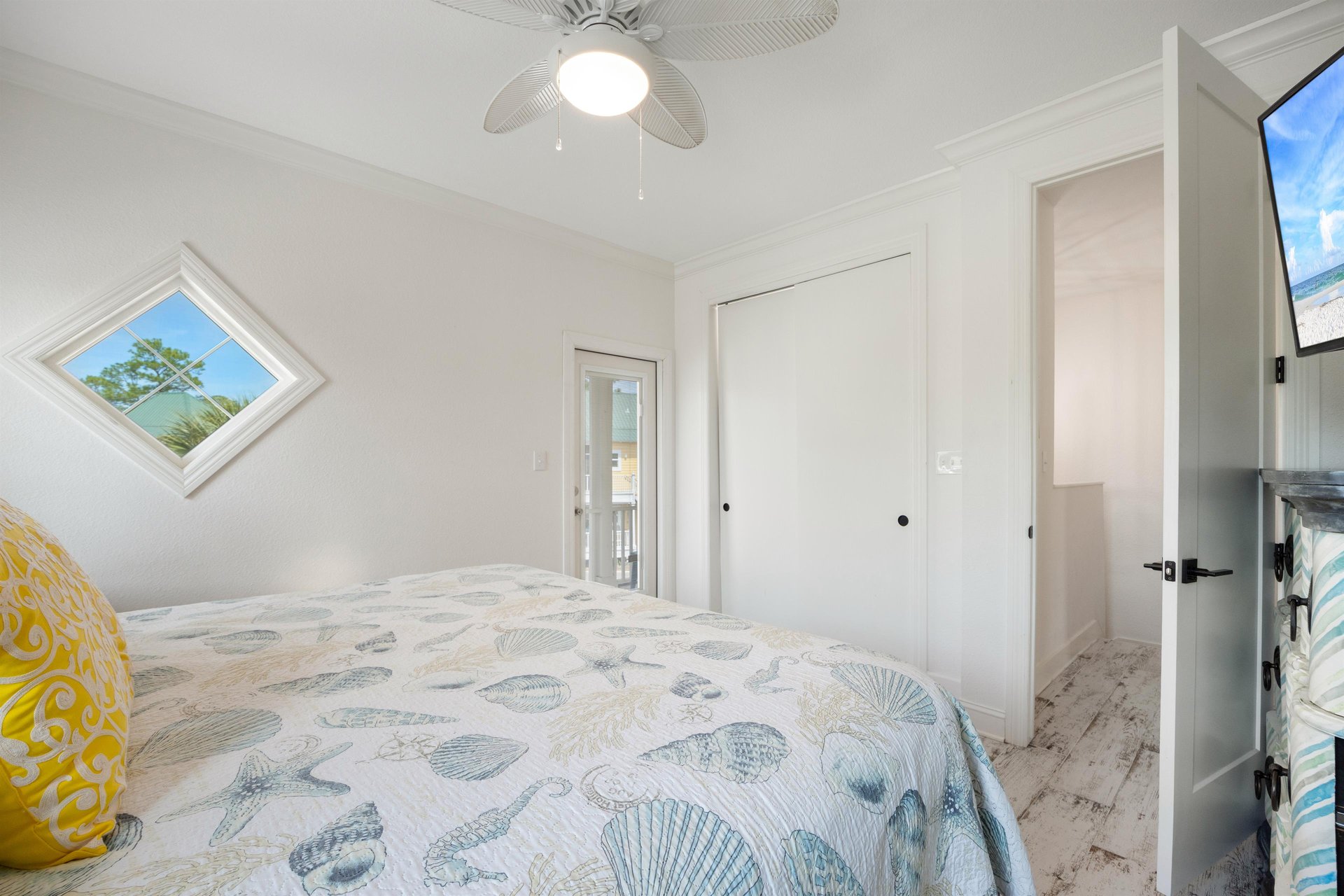 Perdi Paradise 11A by PKRM