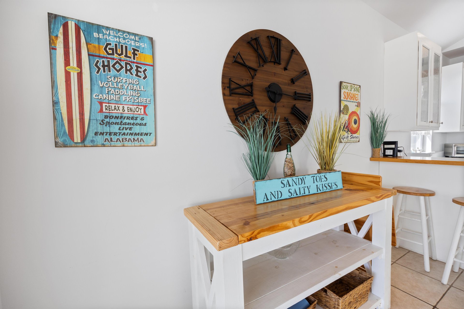 Relaxed coastal living space with easy flow into the kitchen and dining areas