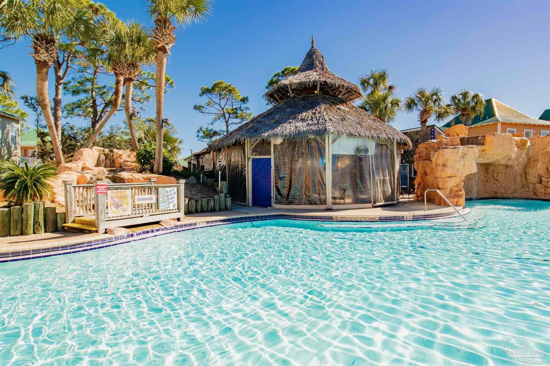 Poolsode Tiki Bar