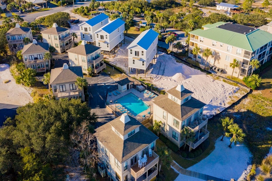 Molokai Villas River Side Villas and Outdoor Pool