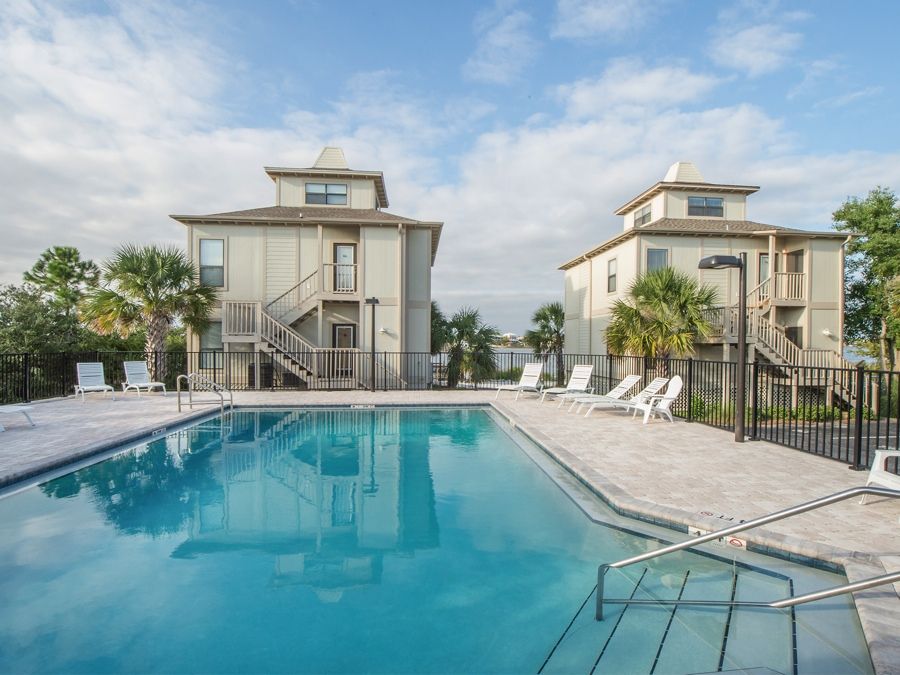 Molokai Perdido Key riverside outdoor pool