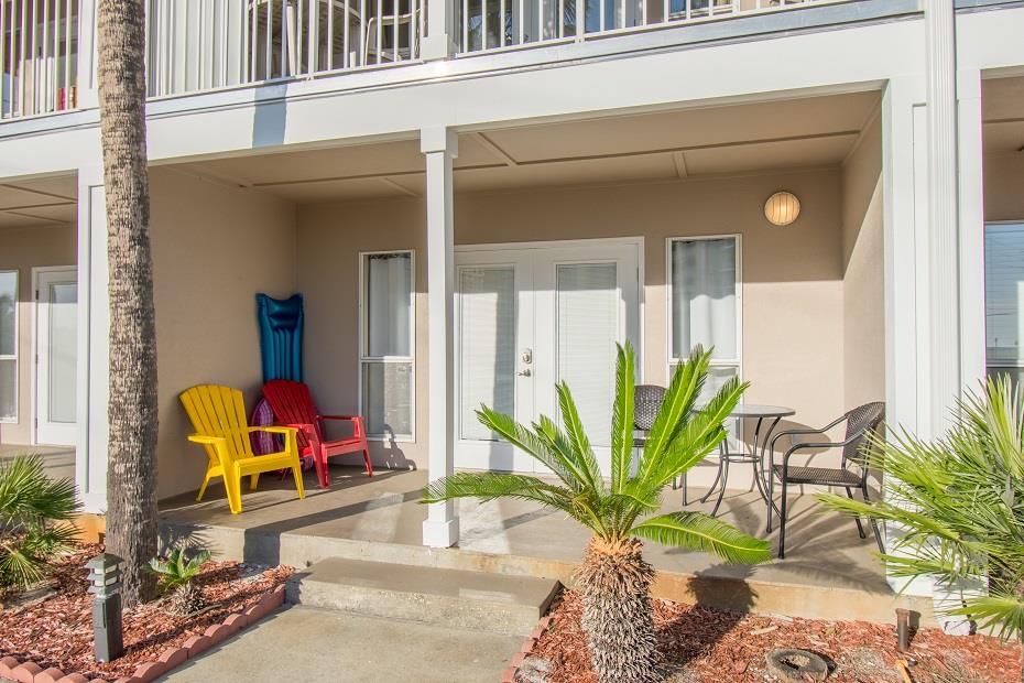 11 Grand Caribbean West 116 Ground Level Balcony