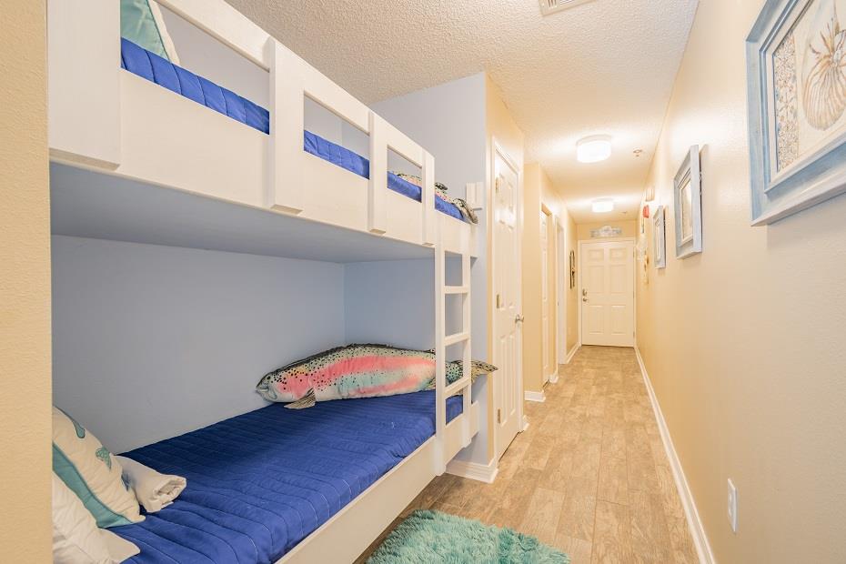 24 Grand Caribbean West 116 Hallway Bunks