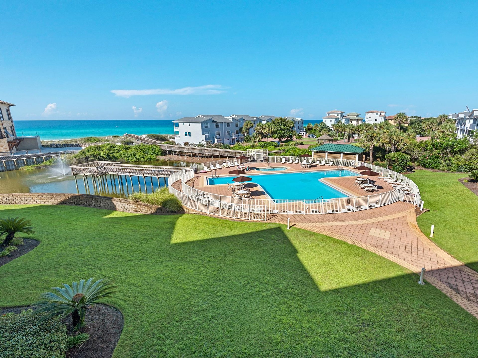 San Remo pool and beach access