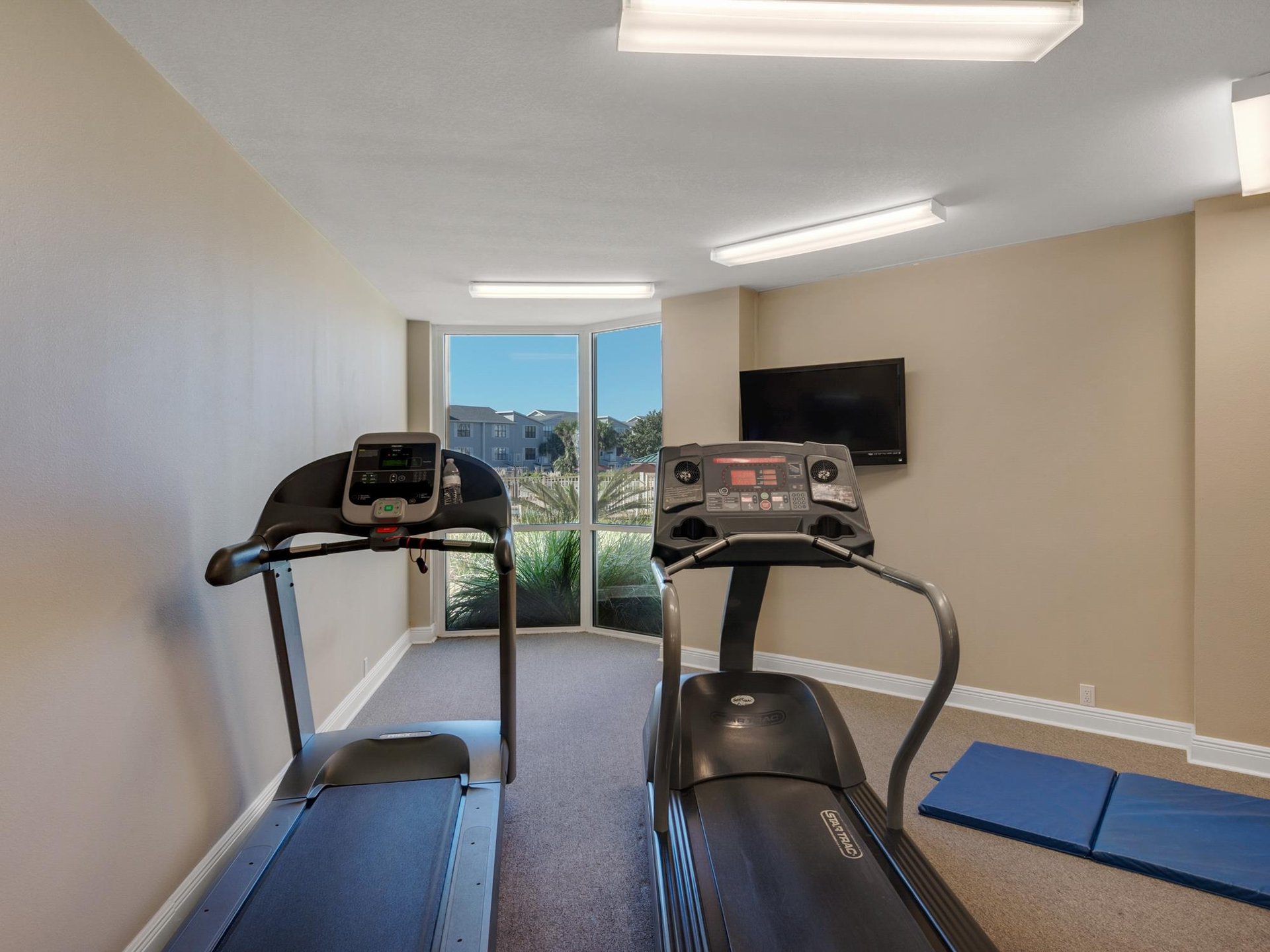 Complext Fitness Room