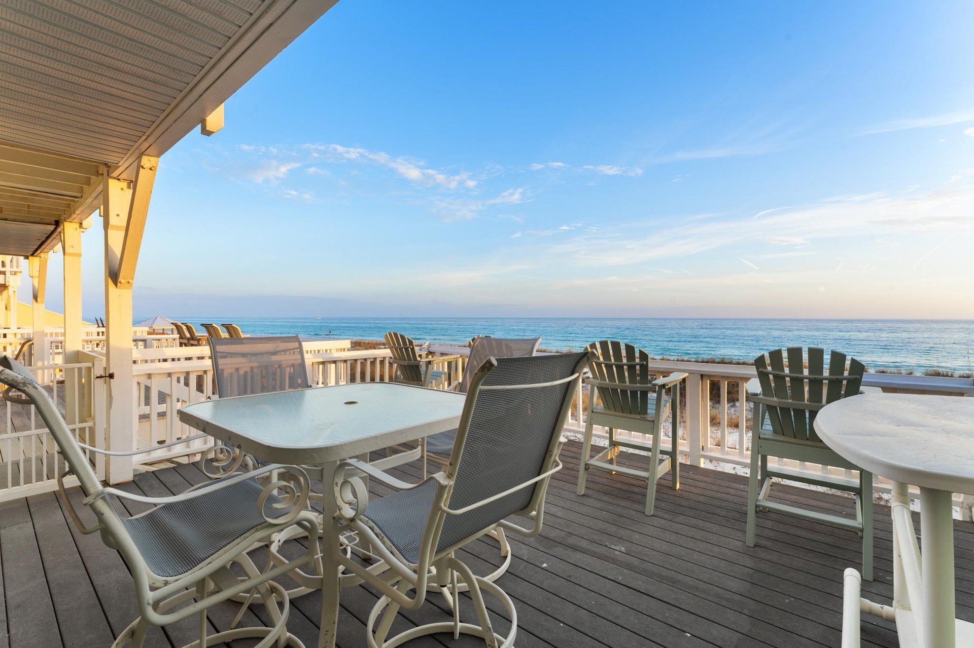 Balcony with Plenty of Seating